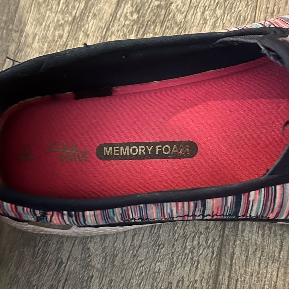 Cool Wave Memory Foam Slip On - image 2